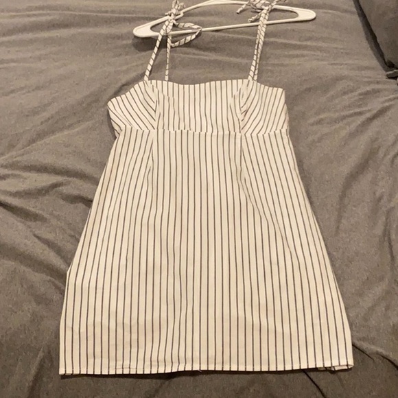 Dress - Picture 1 of 1